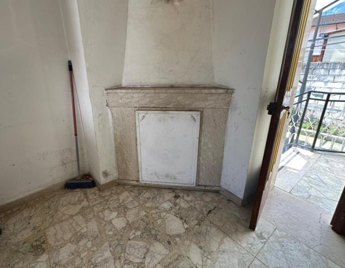 Image No.8-2 Bed Property for sale