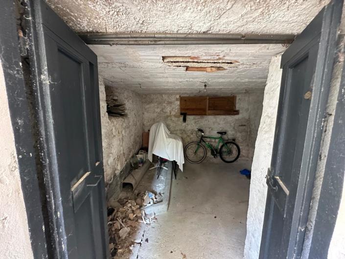 Image No.18-2 Bed Property for sale