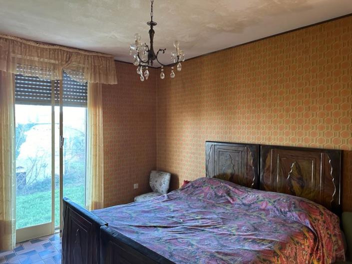 Image No.16-3 Bed Property for sale