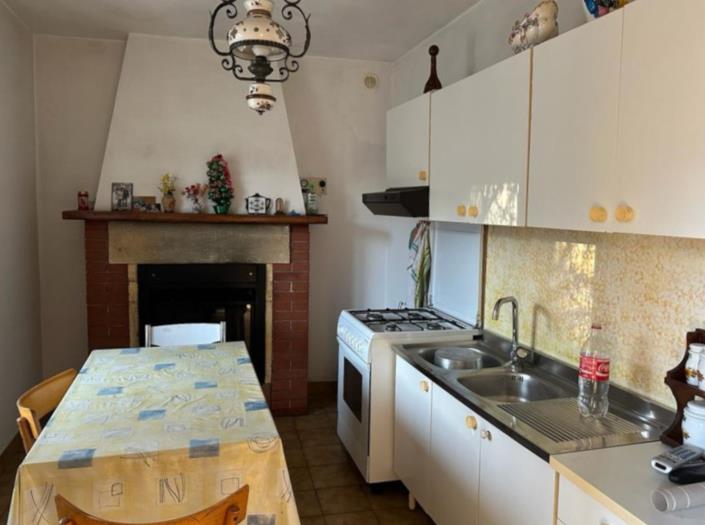 Image No.12-3 Bed Property for sale