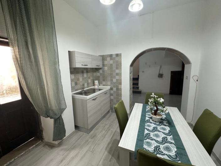 Image No.13-4 Bed Property for sale