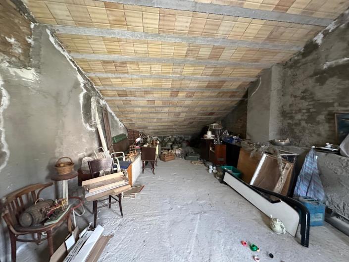 Image No.28-4 Bed Property for sale