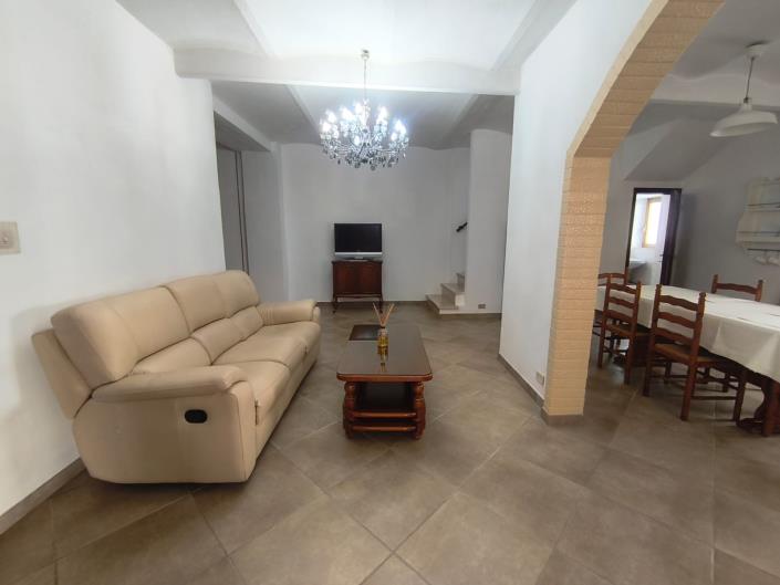 Image No.10-4 Bed Property for sale