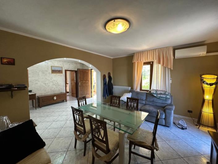 Image No.17-Propriété de 3 chambres à vendre à San Valentino in A.C.