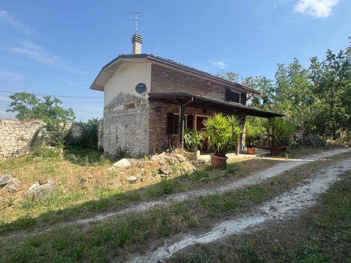 Image No.6-3 Bed Property for sale