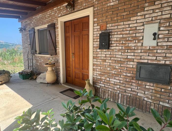 Image No.9-3 Bed Property for sale