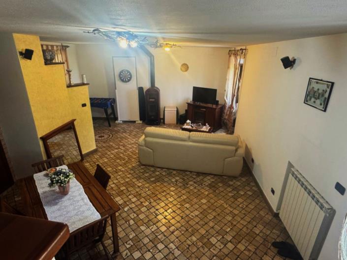 Image No.16-3 Bed Property for sale