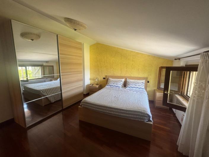 Image No.20-3 Bed Property for sale