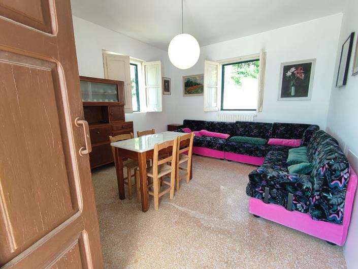 Image No.9-2 Bed Property for sale