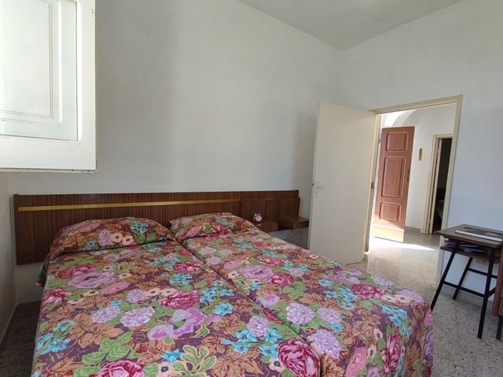 Image No.19-2 Bed Property for sale