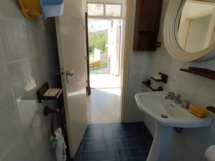 Image No.23-2 Bed Property for sale