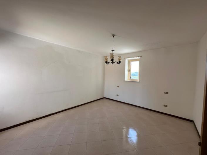 Image No.16-3 Bed Property for sale