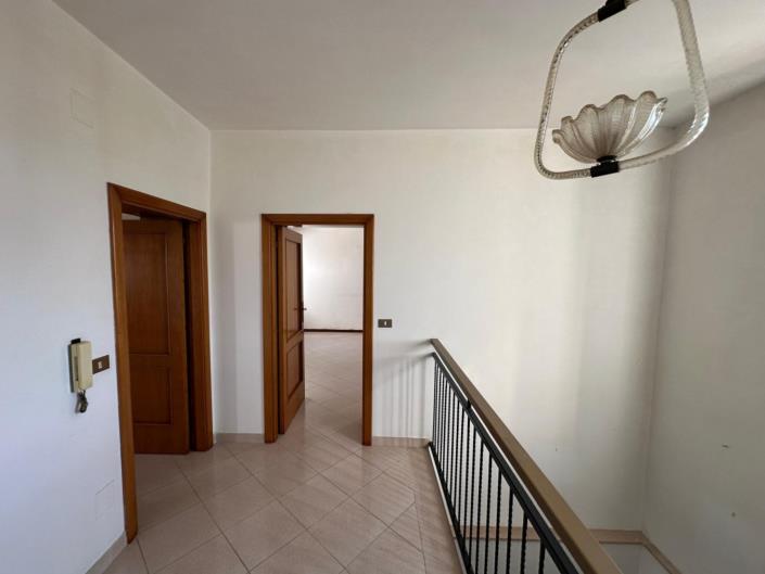 Image No.22-3 Bed Property for sale