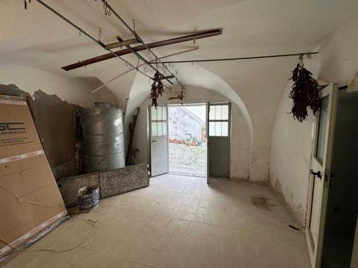 Image No.34-3 Bed Property for sale