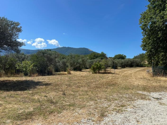 Image No.6-3 Bed Property for sale