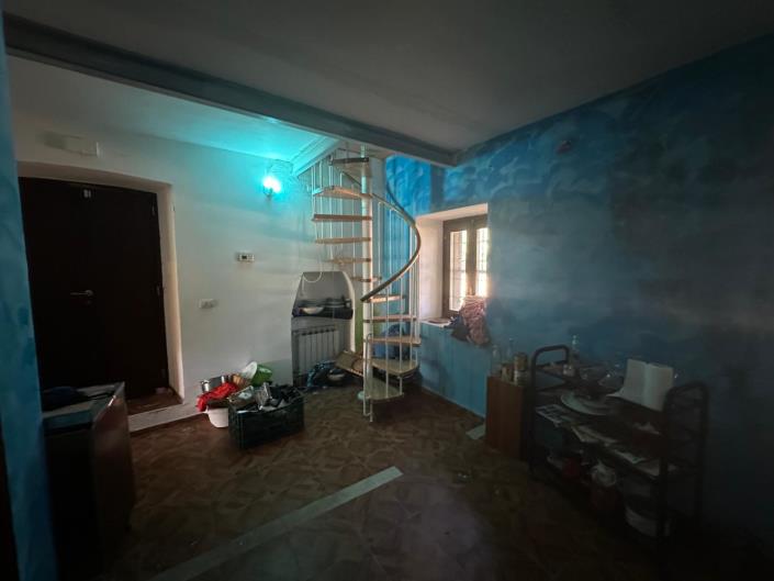 Image No.14-3 Bed Property for sale