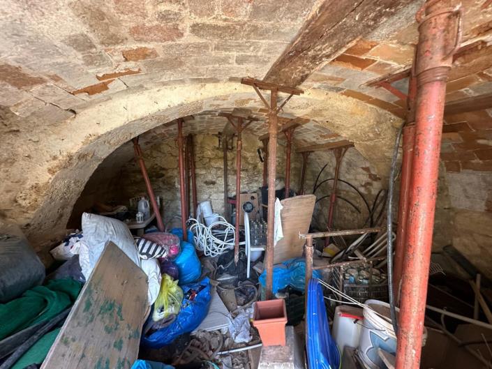 Image No.22-3 Bed Property for sale