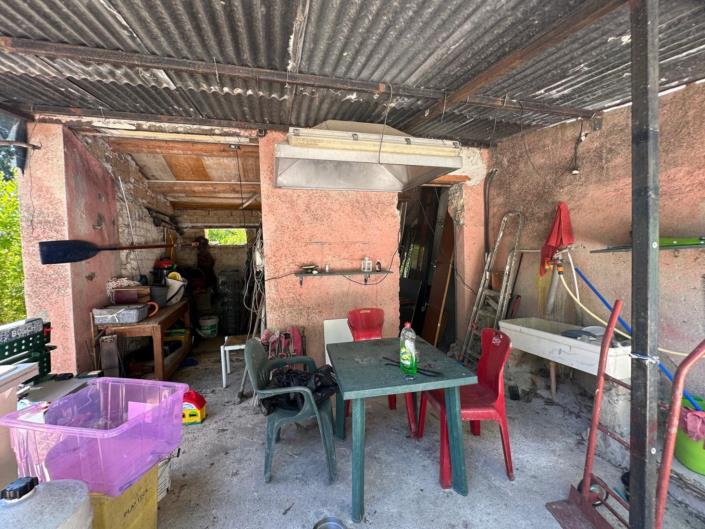 Image No.28-3 Bed Property for sale