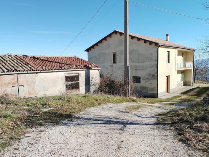 Image No.2-5 Bed Property for sale