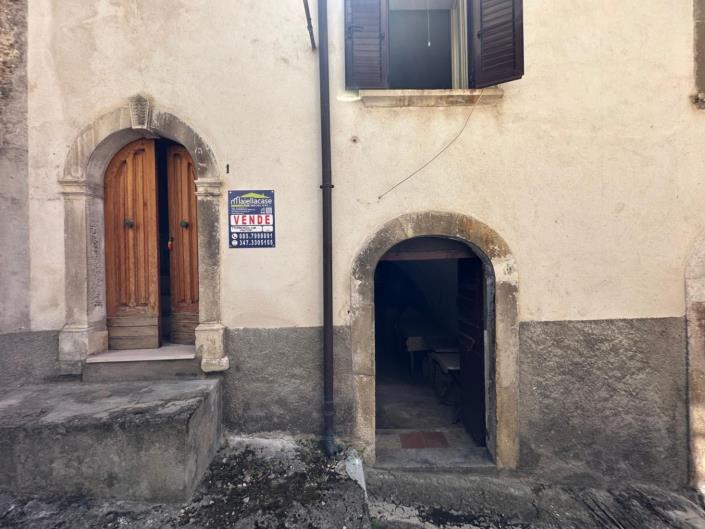 Image No.2-2 Bed Property for sale