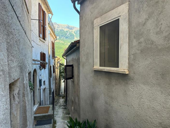 Caramanico Terme, Property