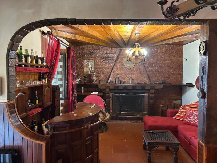 Image No.16-3 Bed Property for sale