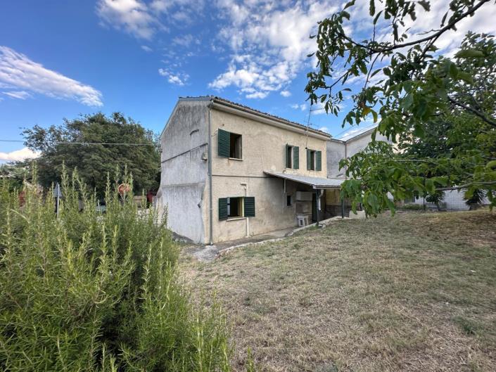 Image No.8-Propriété de 3 chambres à vendre à San Valentino in A.C.