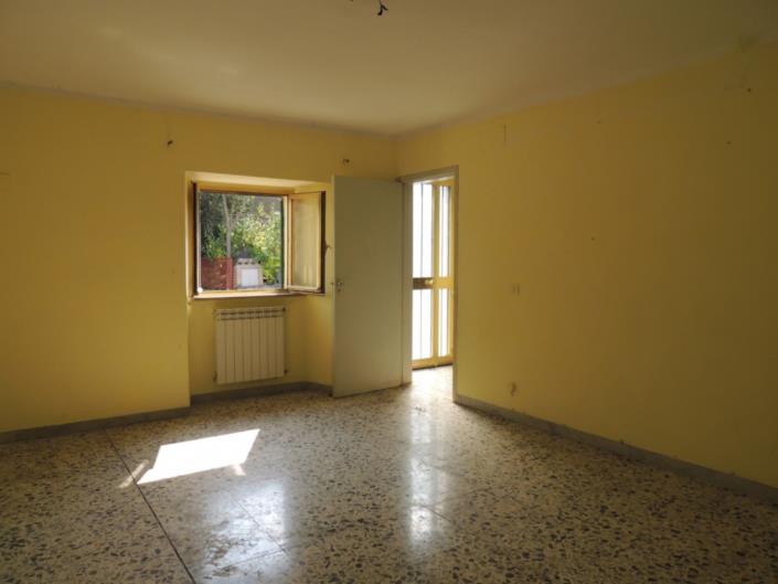 Image No.11-Propriété de 3 chambres à vendre à San Valentino in A.C.