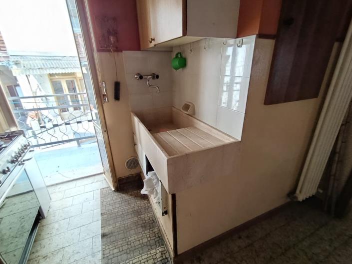 Image No.11-2 Bed Property for sale