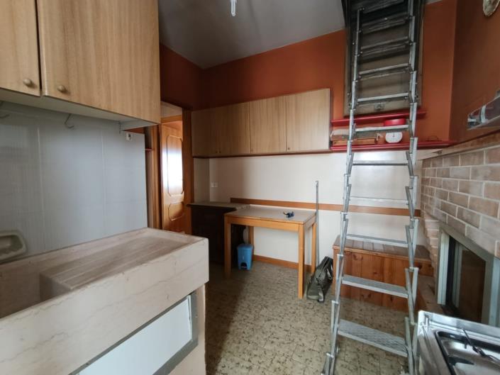 Image No.13-2 Bed Property for sale