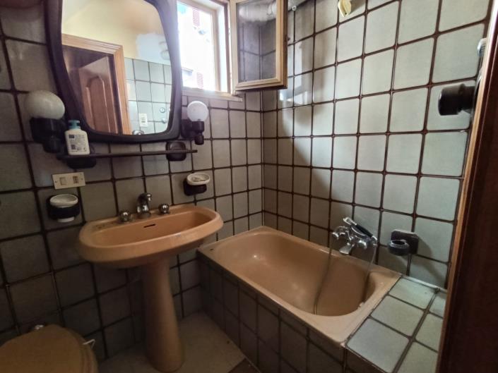 Image No.22-2 Bed Property for sale