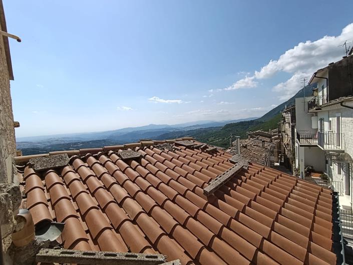 Image No.25-2 Bed Property for sale