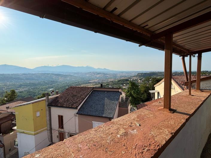 Image No.11-2 Bed Country Property for sale