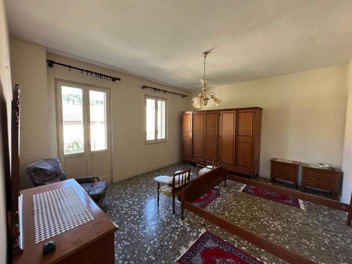 Image No.23-2 Bed House for sale