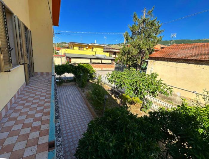 Image No.31-2 Bed House for sale