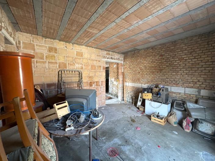 Image No.35-2 Bed House for sale