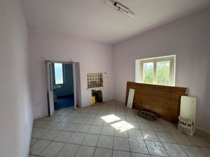 Image No.5-Maison de 4 chambres à vendre à Rosciano