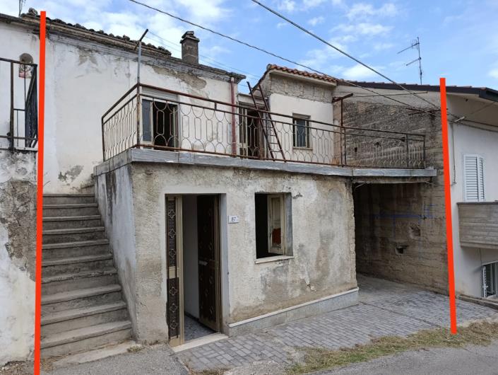 Image No.2-4 Bed Property for sale