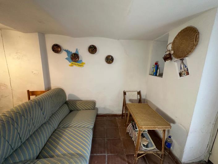 Image No.10-1 Bed Townhouse for sale