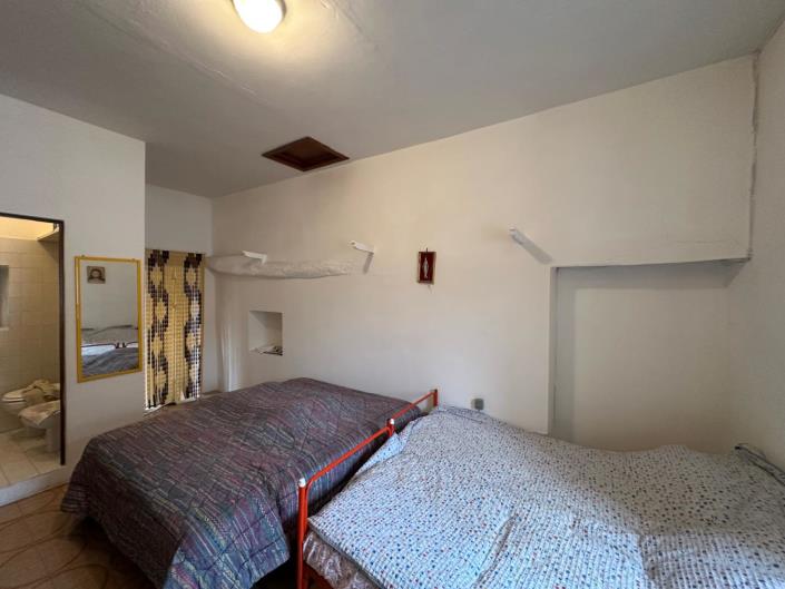 Image No.13-1 Bed Townhouse for sale