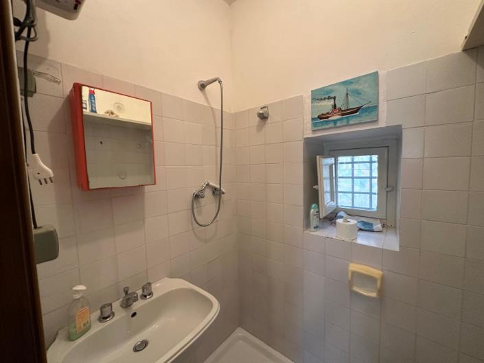 Image No.14-1 Bed Townhouse for sale