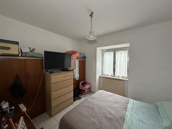 Image No.16-3 Bed Property for sale