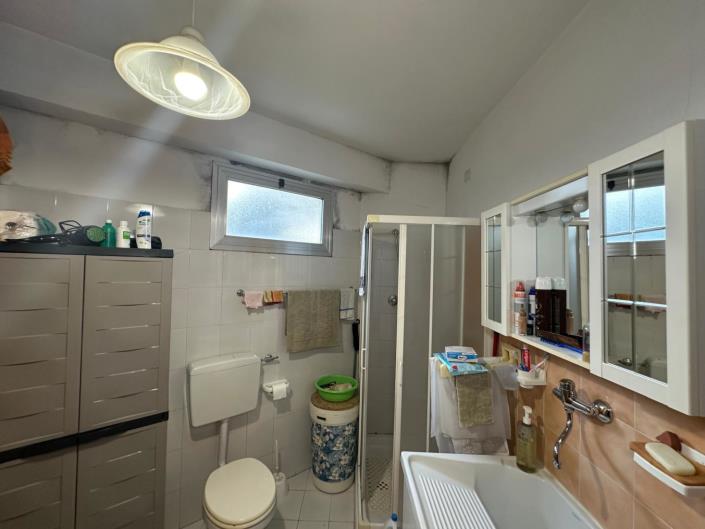 Image No.24-3 Bed Property for sale