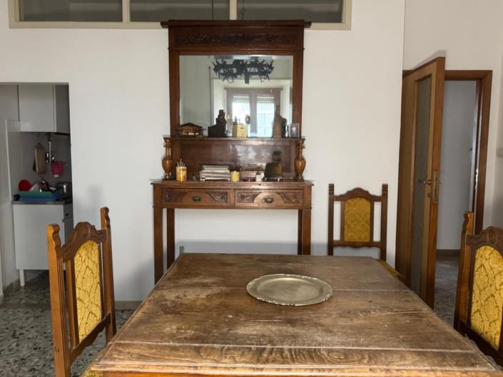 Image No.19-2 Bed Property for sale