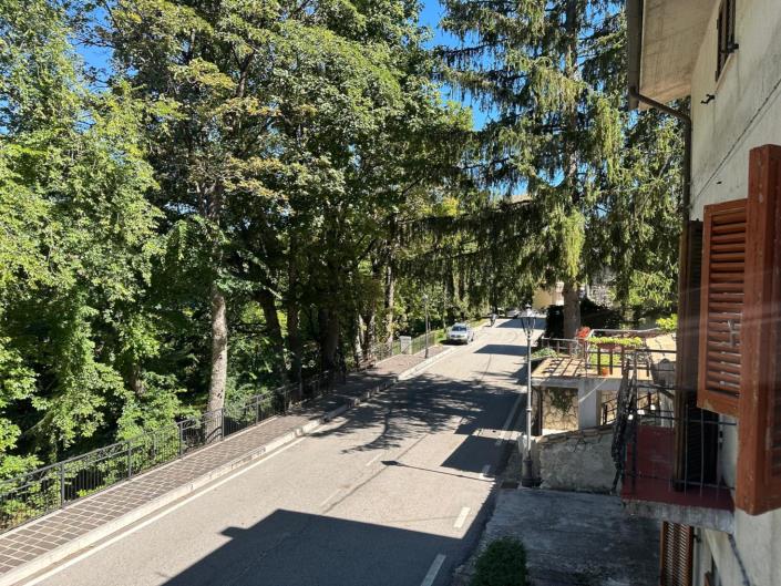 Image No.6-4 Bed Property for sale