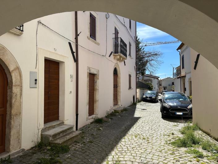 Image No.5-Propriété de 5 chambres à vendre à Villa Santa Lucia degli Abbruzzi