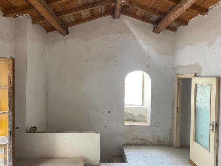 Image No.21-2 Bed Property for sale