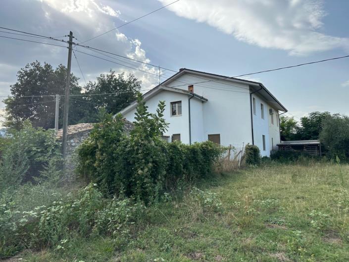 Image No.3-4 Bed Property for sale