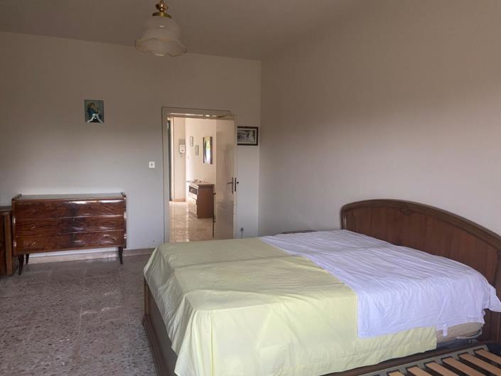 Image No.15-4 Bed Property for sale