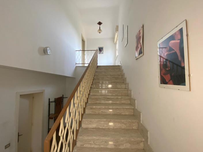 Image No.18-4 Bed Property for sale